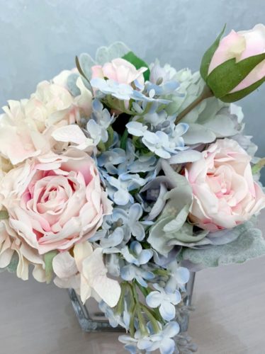 Hydrangea, Hamptons Style Silk Flower Arrangement in Vase set photo review